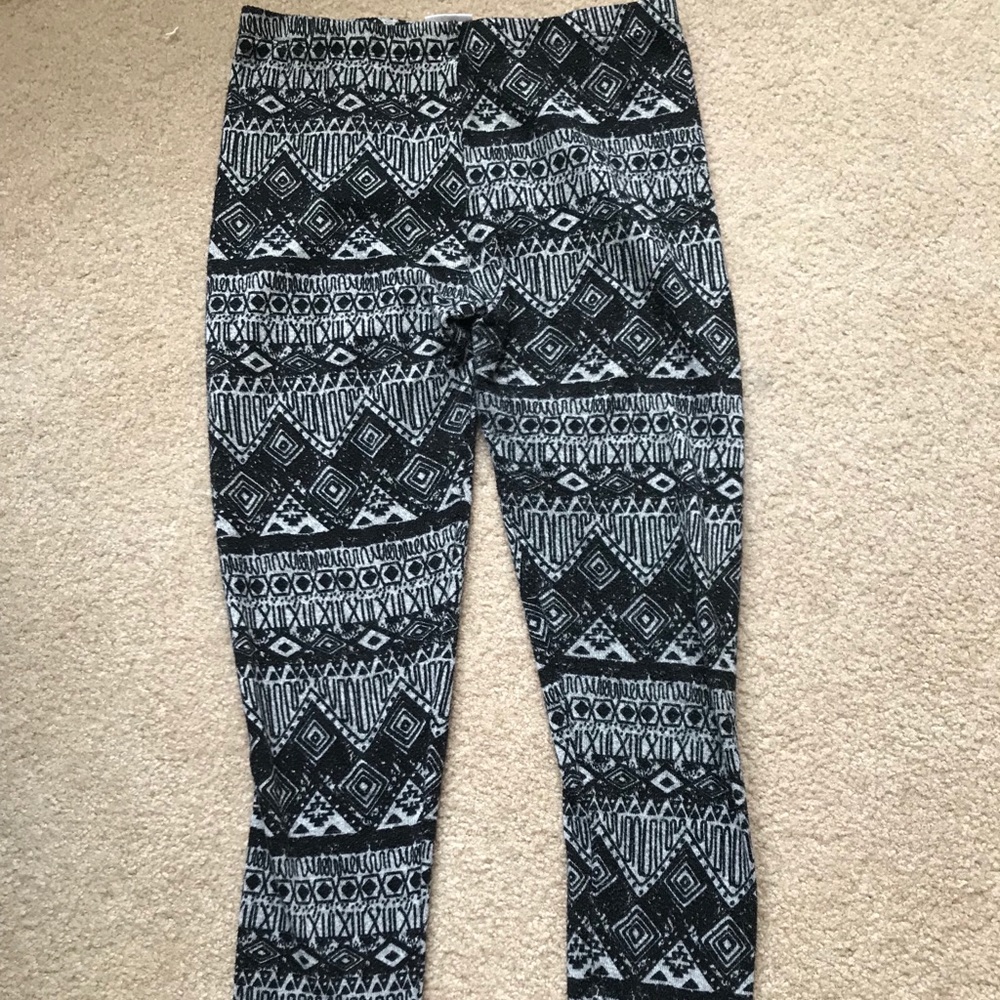 Two pairs of cute Aztec print leggings - size S/M